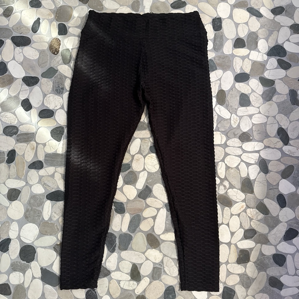 Chic Black Textured Women's Leggings